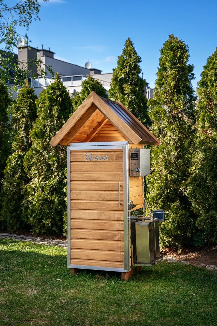 Family PRO — widok pod kątem z zamkniętymi drzwiami